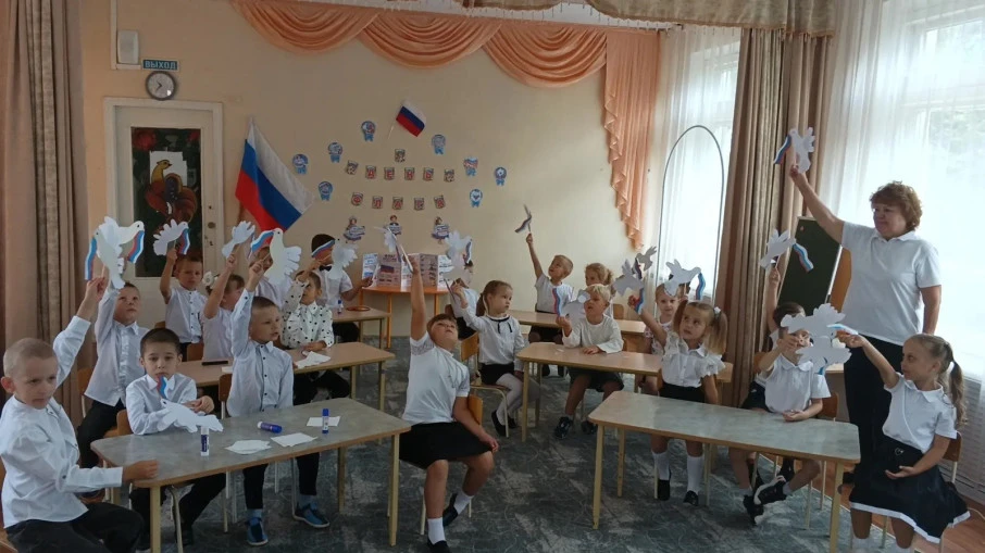 Ежегодно 22 августа в нашей стране отмечается День государственного флага России. Прове...