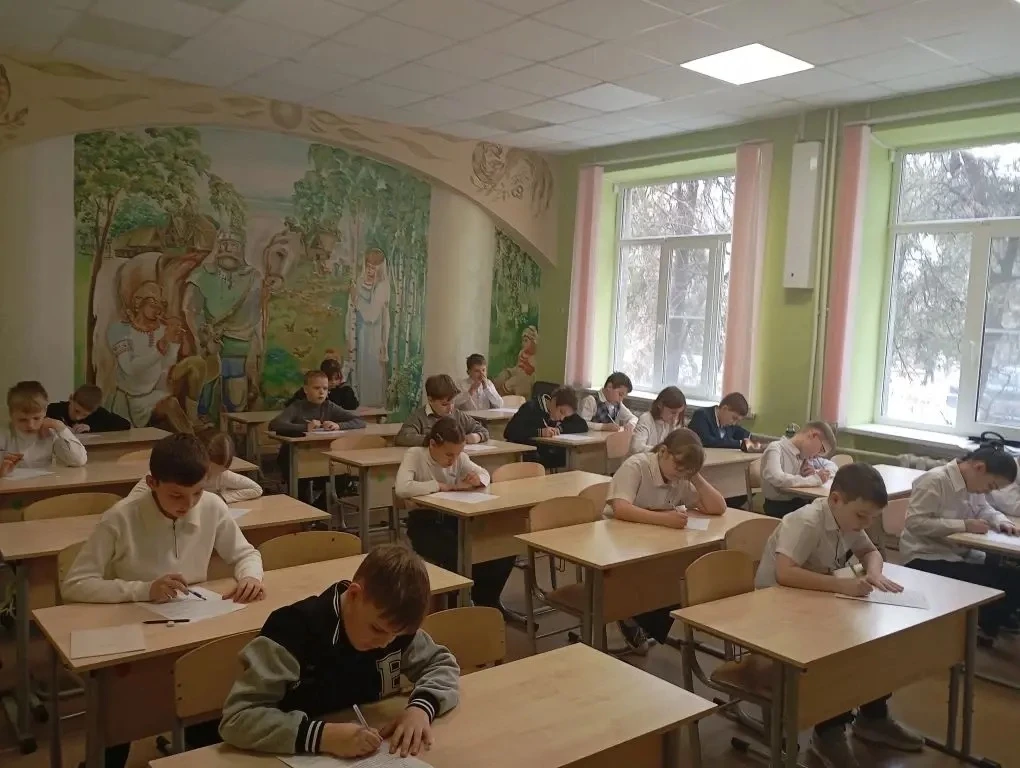 Обучающиеся начальной школы активно участвовали в районном этапе олимпиады, проходившей в рамках про