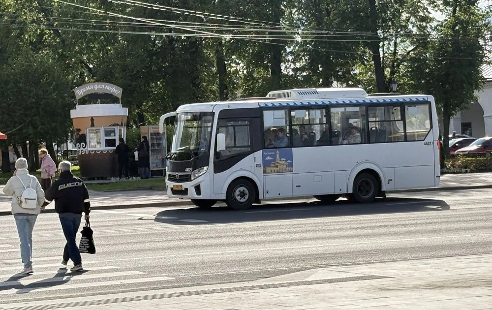 КАК УЕХАТЬ ПОСЛЕ ФЕСТИВАЛЯ ФЕЙЕРВЕРКОВ В КОСТРОМЕ: ПОЛНОЕ РАСПИСАНИЕ ВЕЧЕРНИХ АВТОБУСОВ