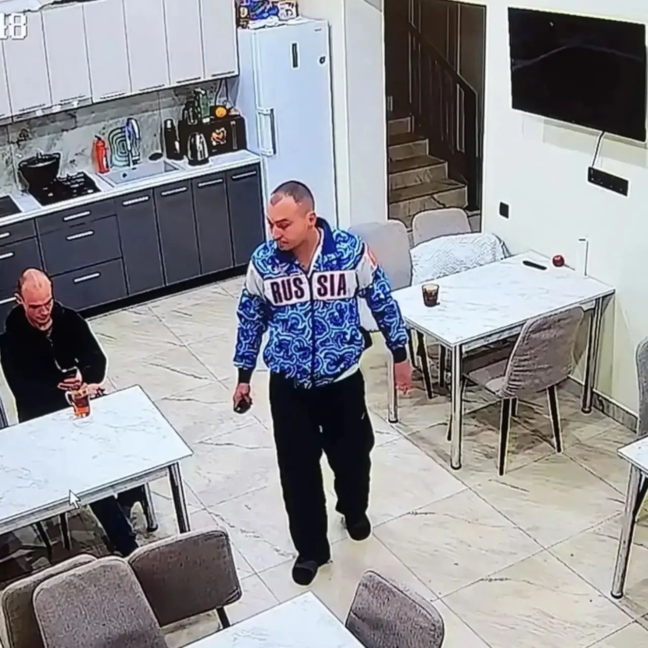 Настоящие разборки в стиле GTA с поножовщиной и погоней полицейских в Вистино.