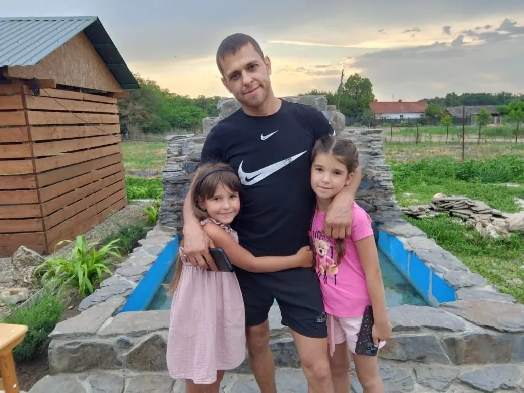 «Я участвую в Международном конкурсе фотографии «Лето в объективе»

 Мкртчян Элина учащаяся 2 класса