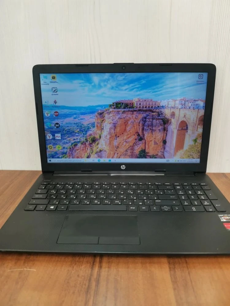 Ноутбук HP 15-DB1073UR