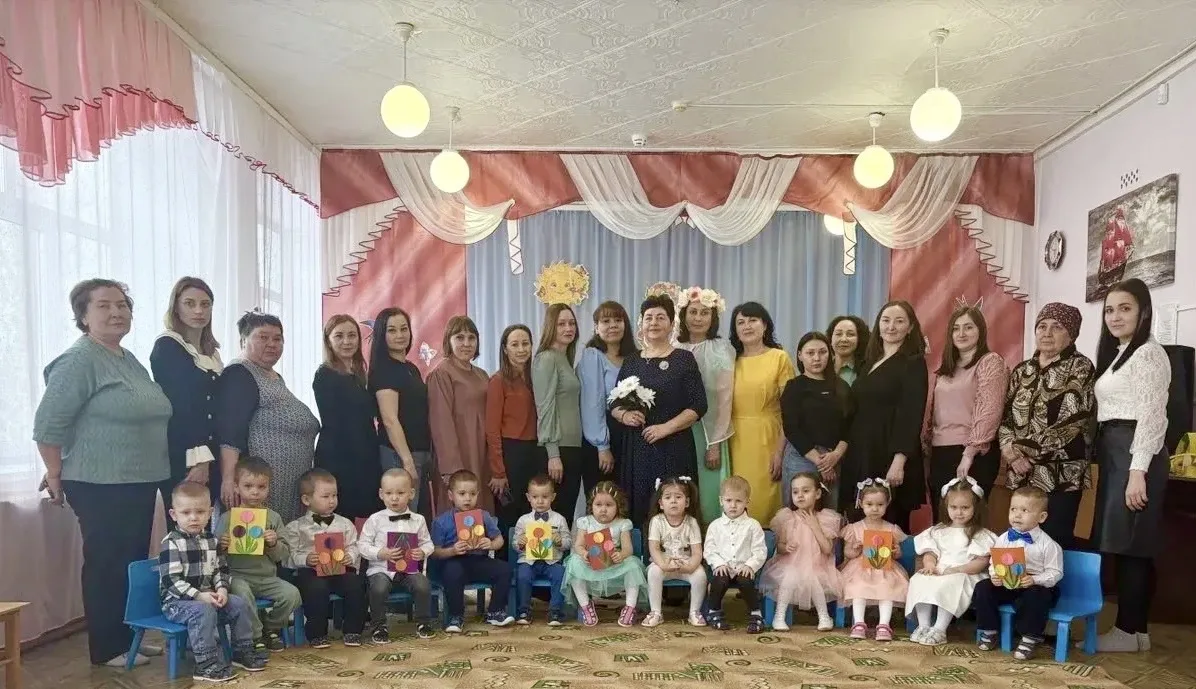 Международный женский день 8 марта - это замечательный праздник, который наполняет мир ...