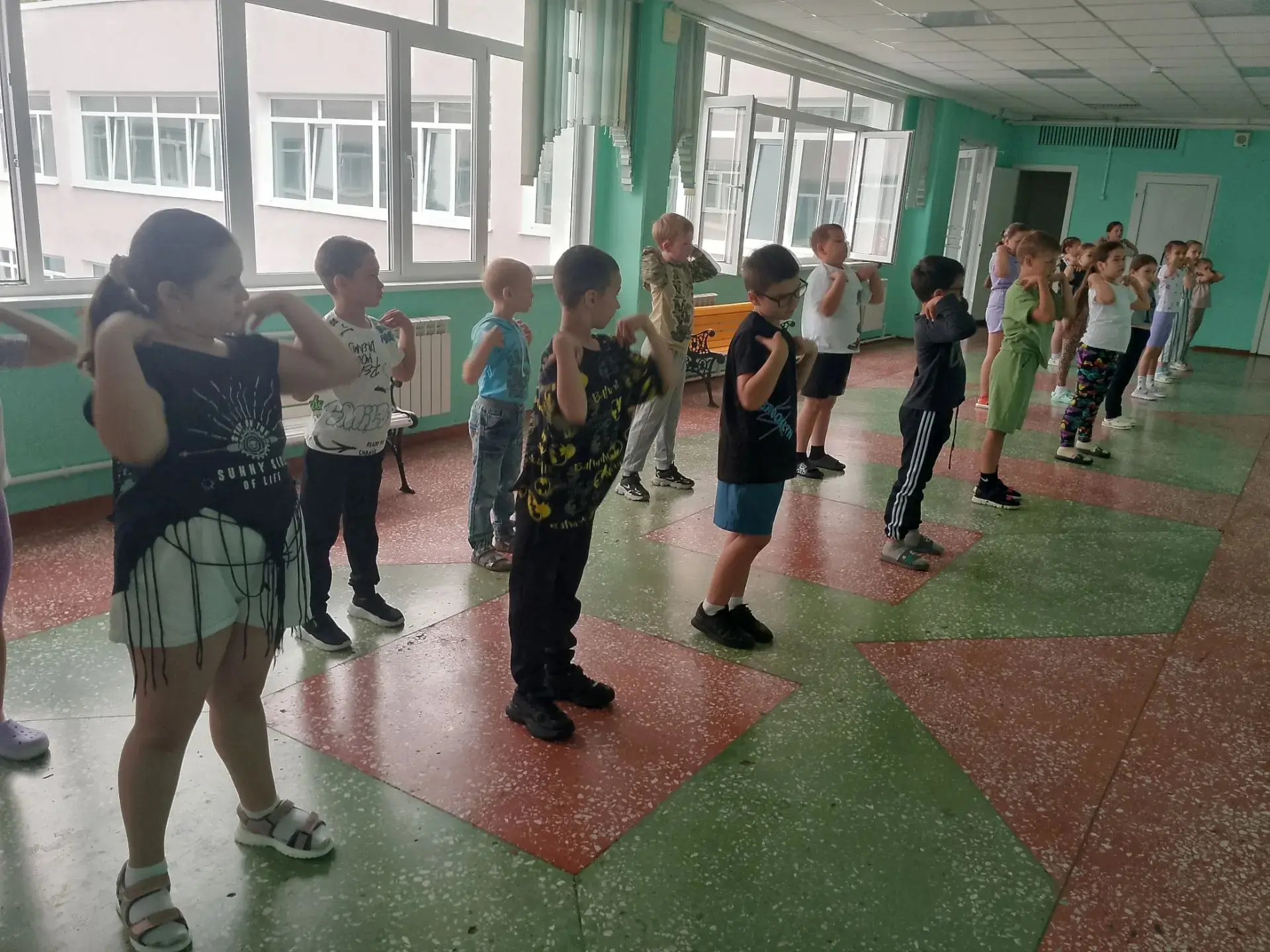 Дневник пришкольного лагеря "Казачья станица". День 11.

После длинных выходных воспитанники и кадет
