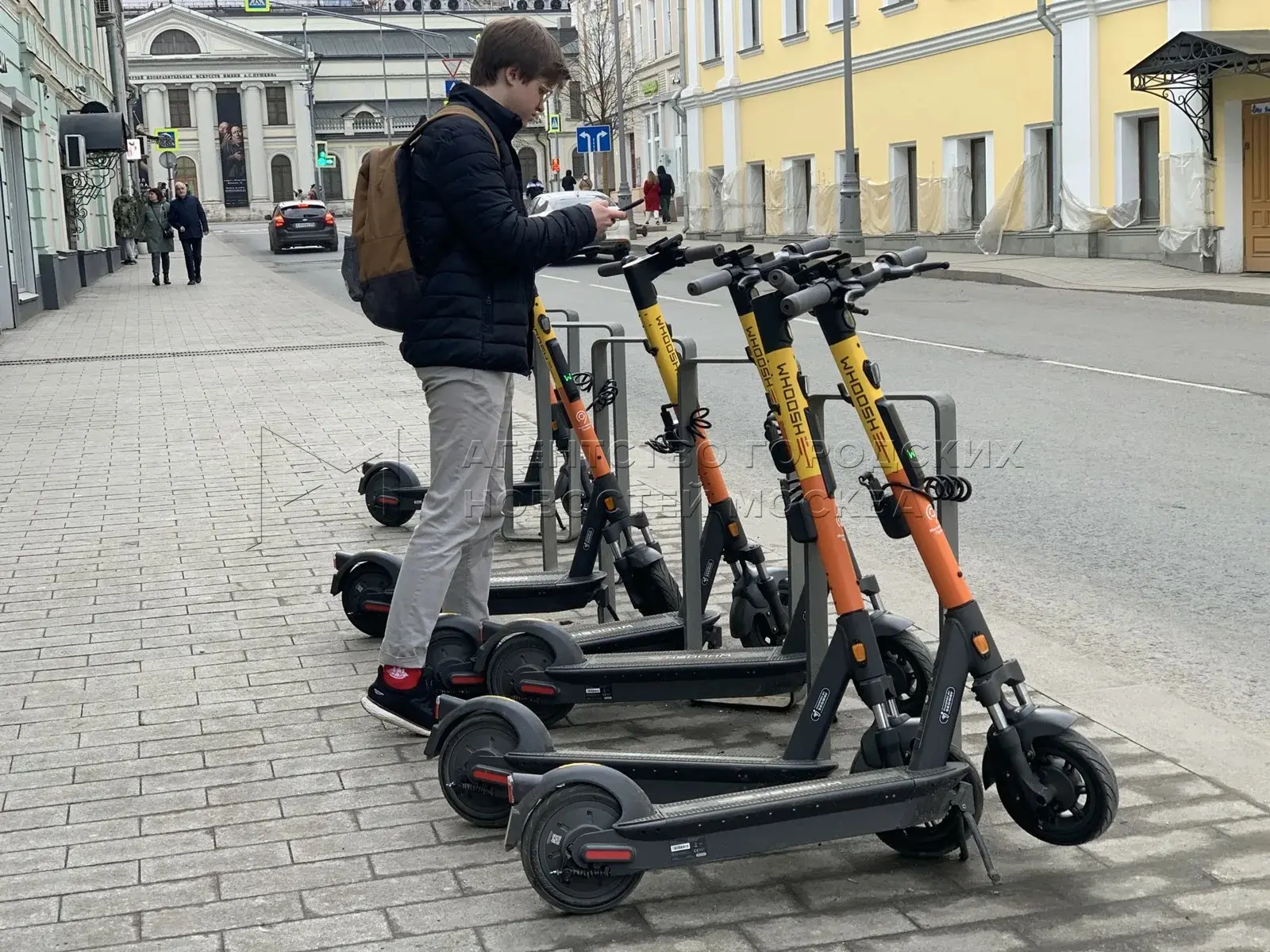 🛴В России хотят ввести права для электросамокатов и запретить их для детей младше 16 л...