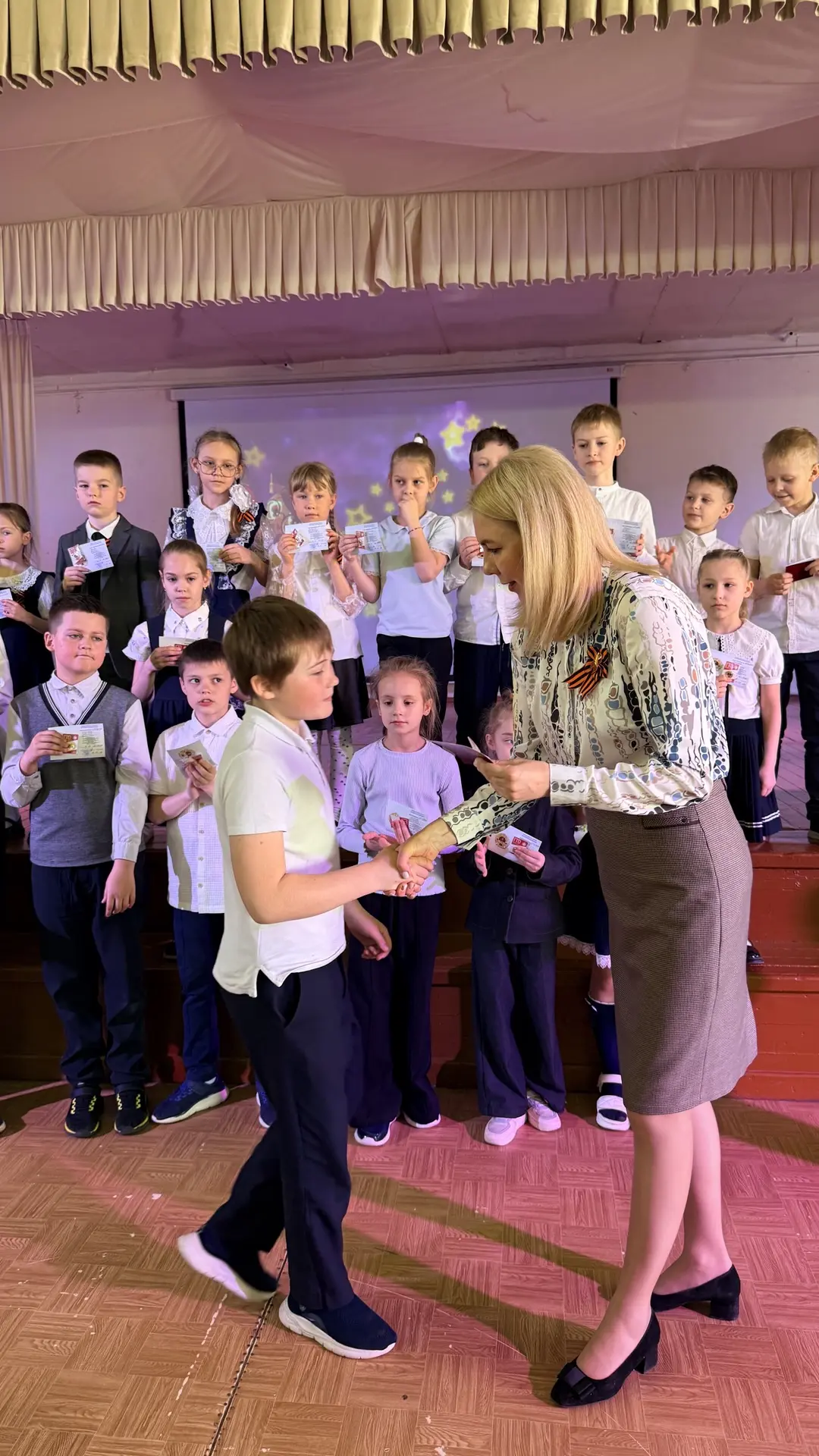 🏆 Знаки отличия ГТО: гордость школы и пример для всех!  Вчера в нашей школе состоялось важное и радо