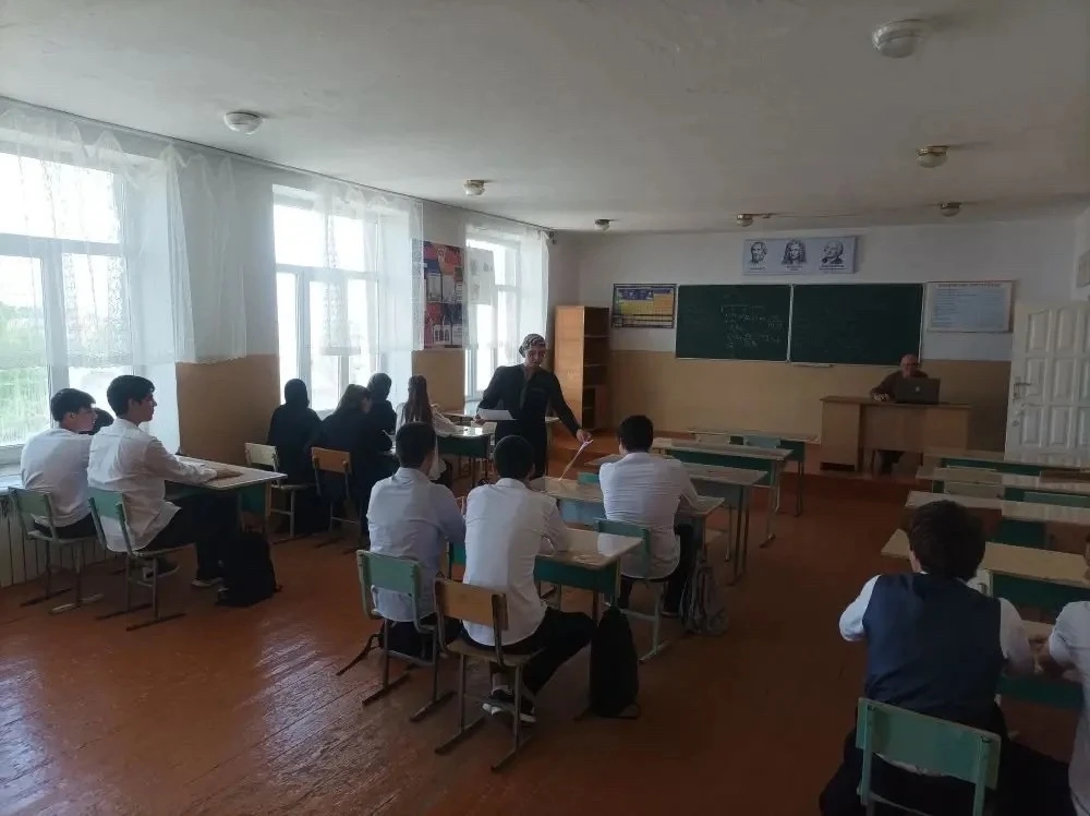 📌Сегодня педагог-психолог Ахмедова З. Ш. Психолого-педагогическому классу рассказала о наборе студен