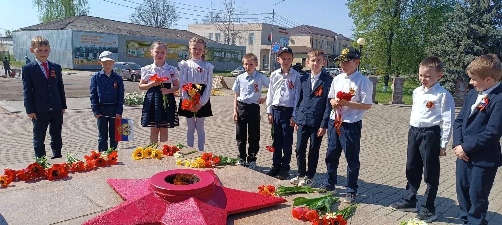 В честь 8⃣1⃣-й годовщины победы в Великой Отечественной войне для учащихся третьих  классов на Аллее