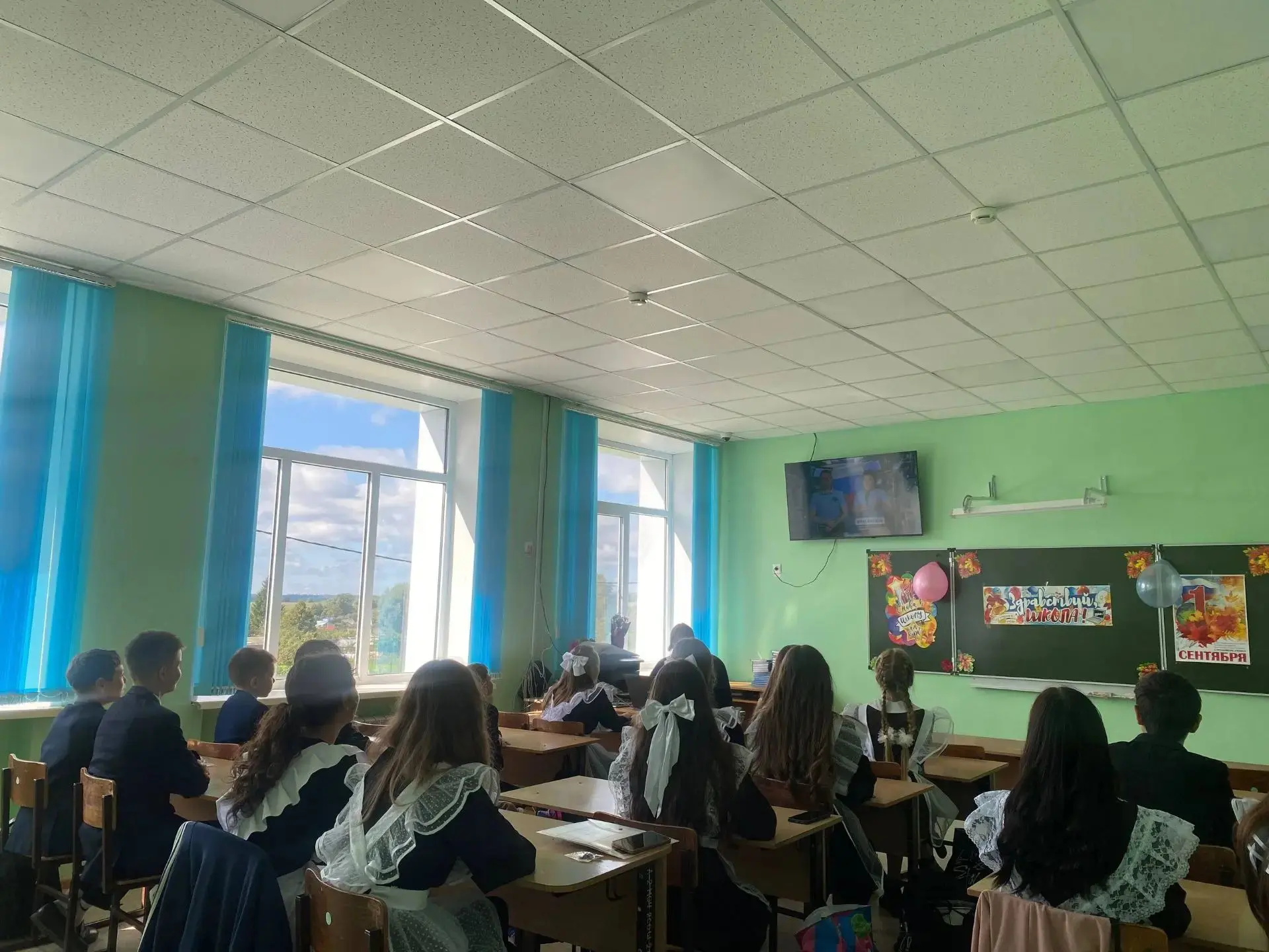 🔔С Днём знаний! Старт дан в «Разговорах о важном»