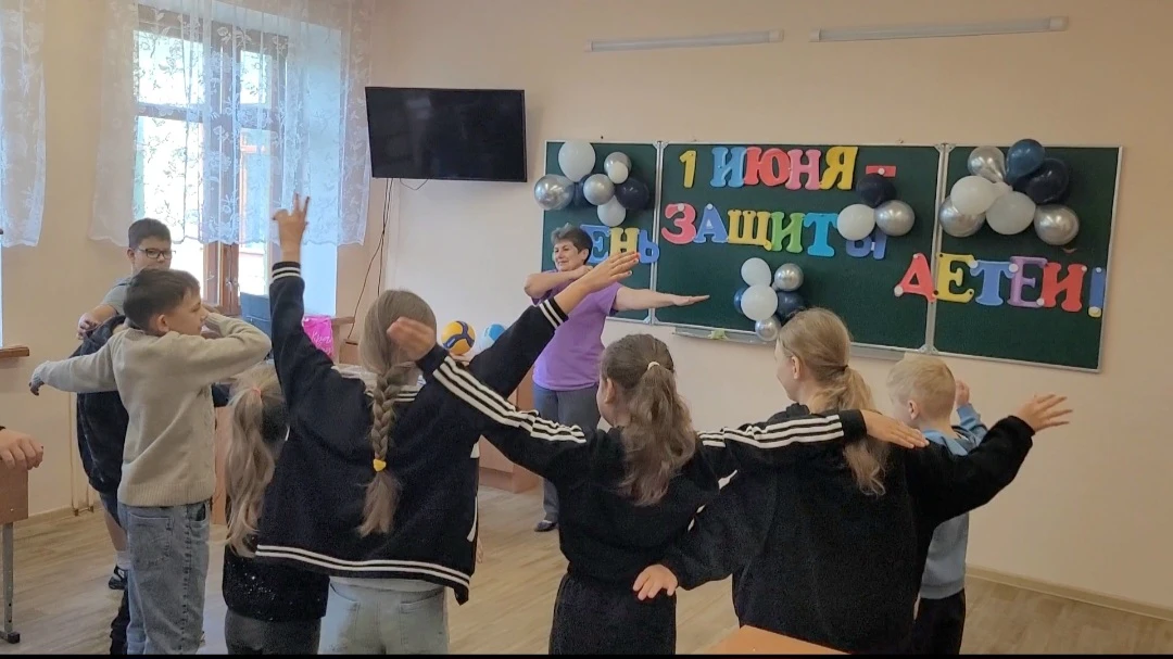 🎉 1 июня — МЕЖДУНАРОДНЫЙ ДЕНЬ ЗАЩИТЫ ДЕТЕЙ! ✨🧒

     В первый день лета учащиеся МКОУ «Ванинская С
