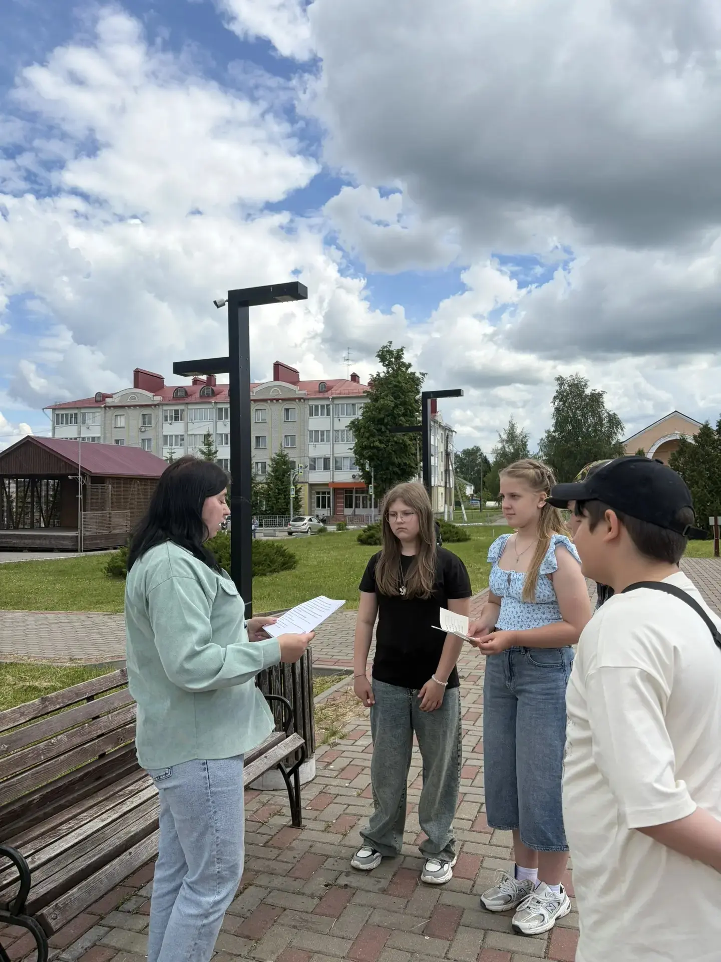 УРА! КАНИКУЛЫ! 💥 

🌈Воспитанники  пришкольного лагеря "Радуга" частые гости БУ ОО «Комплексный цен
