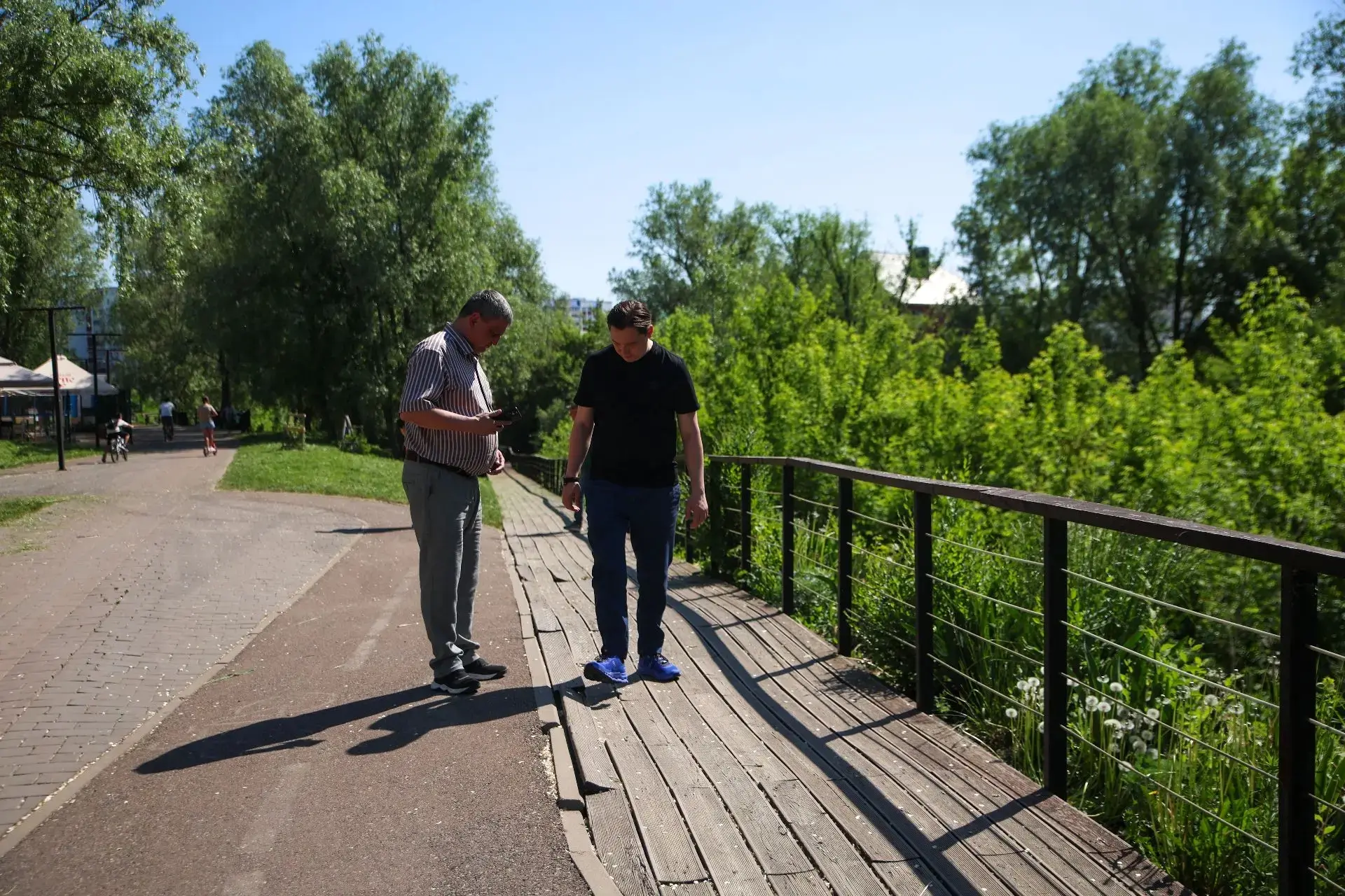 В центре внимания - общественные территории. Совсем недавно они благоустраивались, а уже сегодня ста