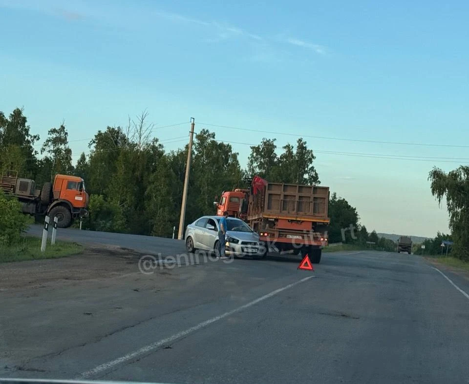 ⚠️ДТП на перекрёстке у станции, на выезде на объездную дорогу.

Лениногорск сити