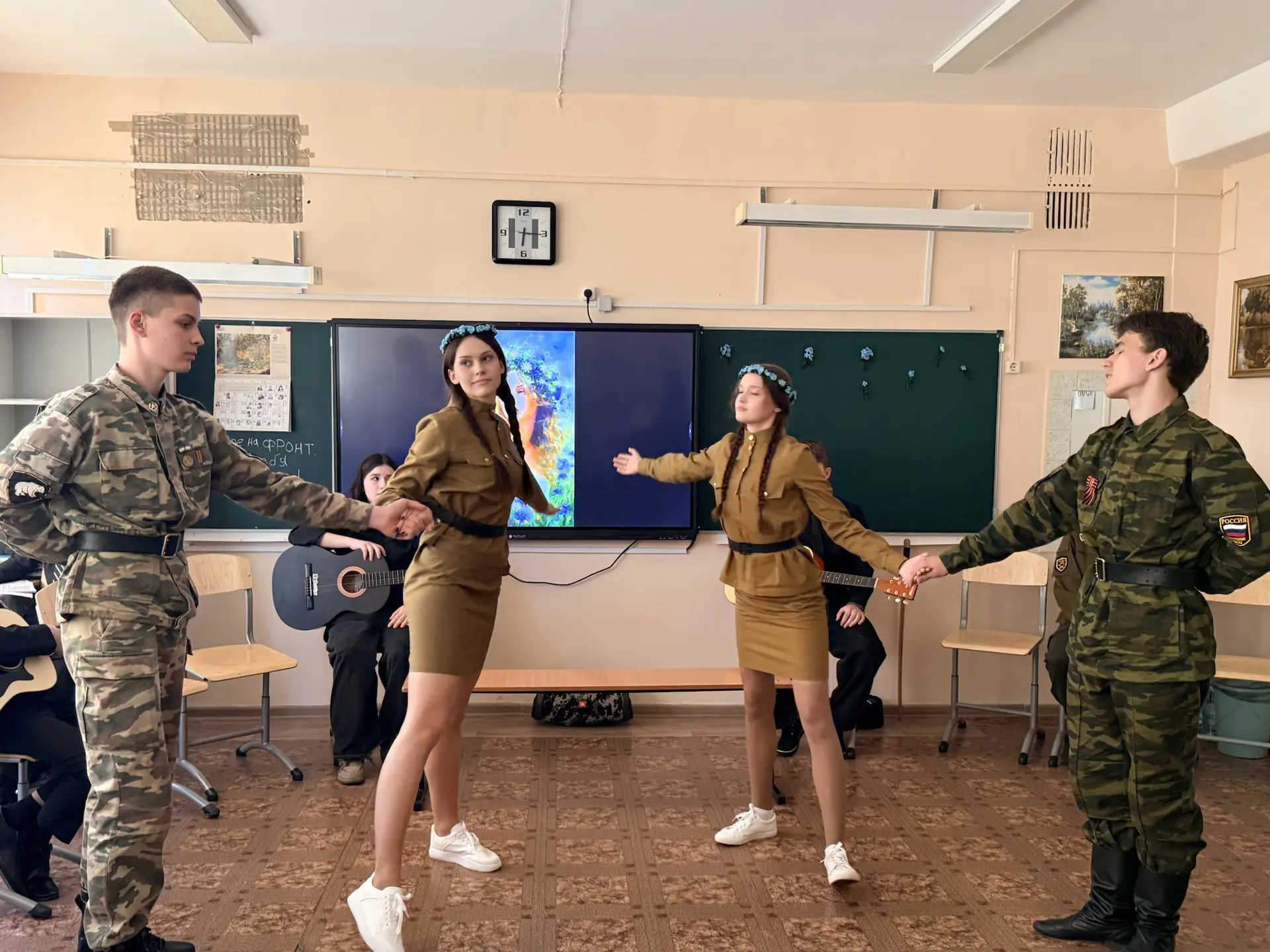 В Лицее в преддверии Дня Победы прошла литературно-музыкальная композиция под названием «Пусть живые
