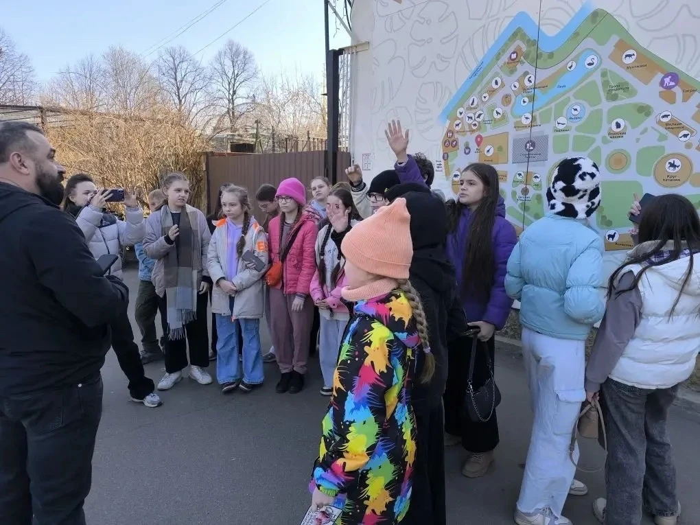 🦒🐒 Учащиеся пятых классов и 8 «В» посетили зоопарк!  ✨Наши ученики окунулись в удивительный мир живо
