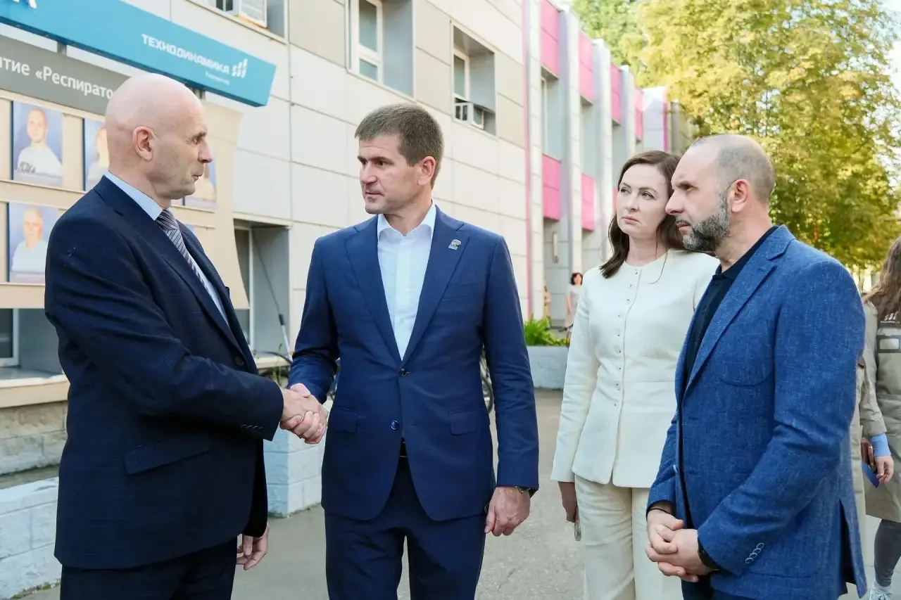🤝 Познакомился с новым генеральным директором АО «НПП «Респиратор» Андреем Климовым и ...