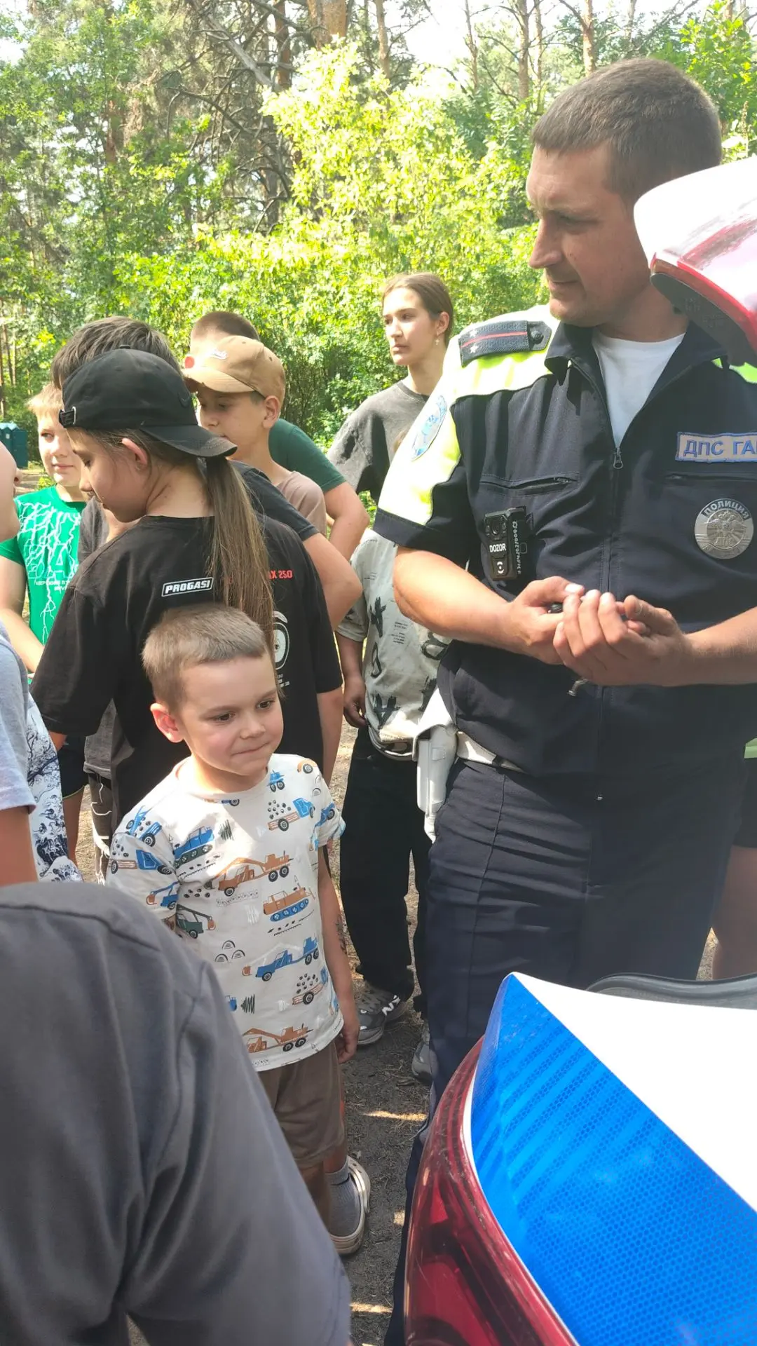 В рамках «Часа интересных встреч» в палаточном лагере «Малая академия 555» побывали сотрудники ГАИ К