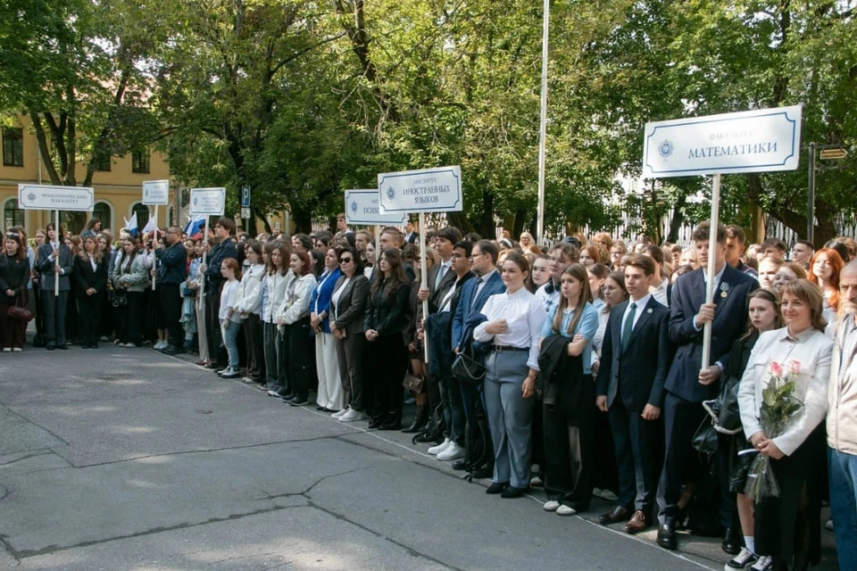 Студентку РГПУ имени Герцена три недели пускали на пары, а потом заявили, что ее не зач...