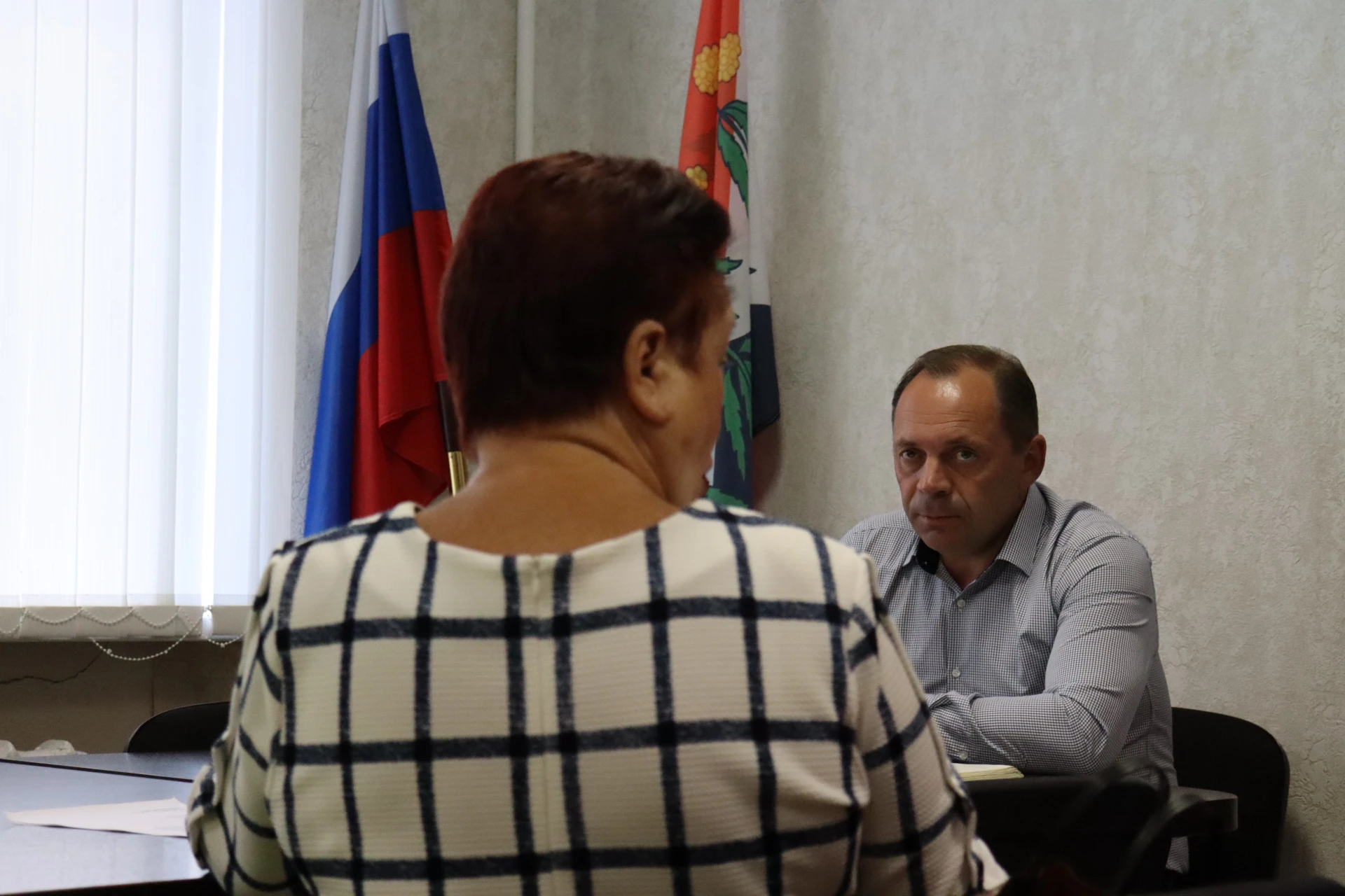 Провёл личный приём граждан.