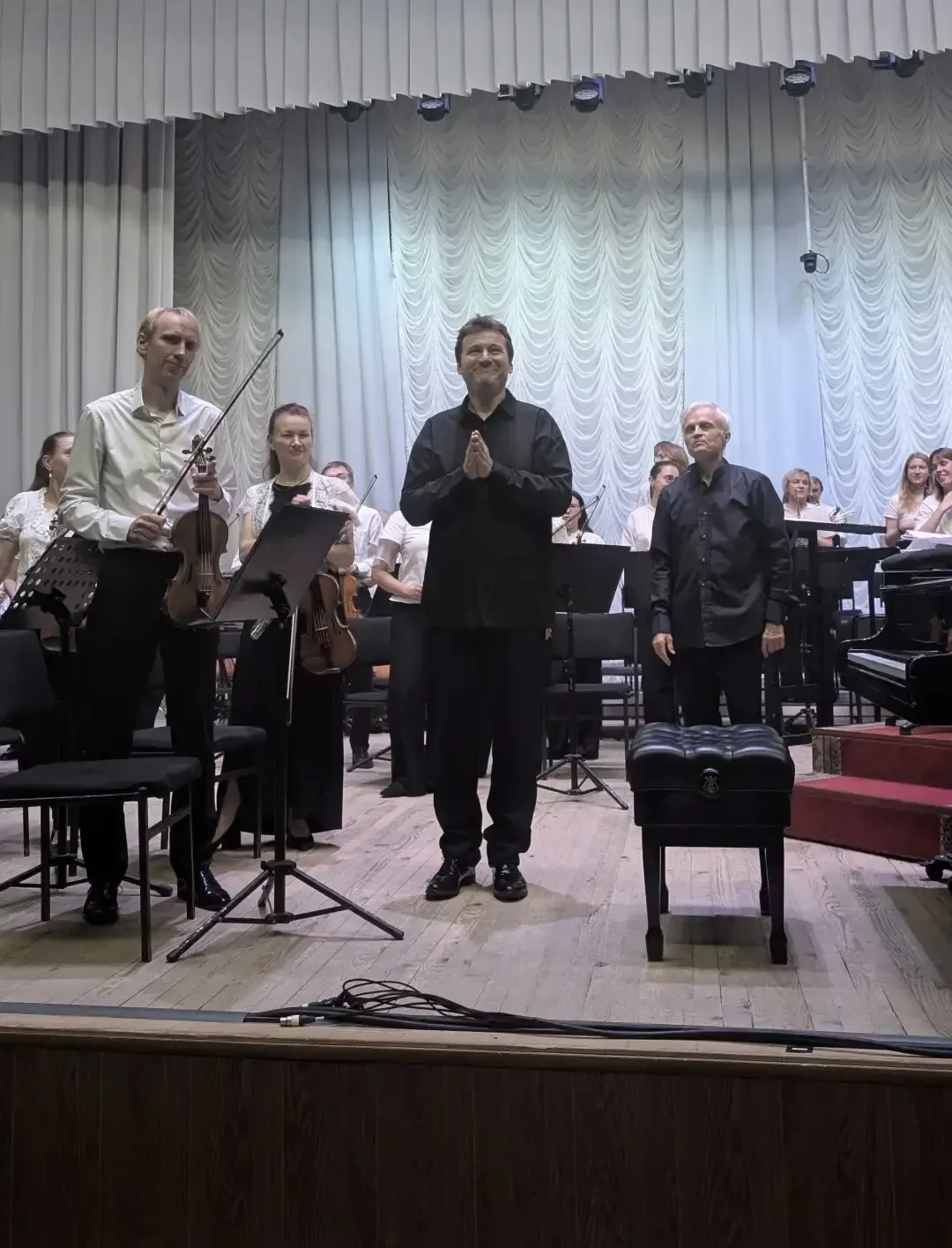 🎼 В Нижнем Новгороде продолжается уникальная летняя традиция благотворительных концертов, в которых