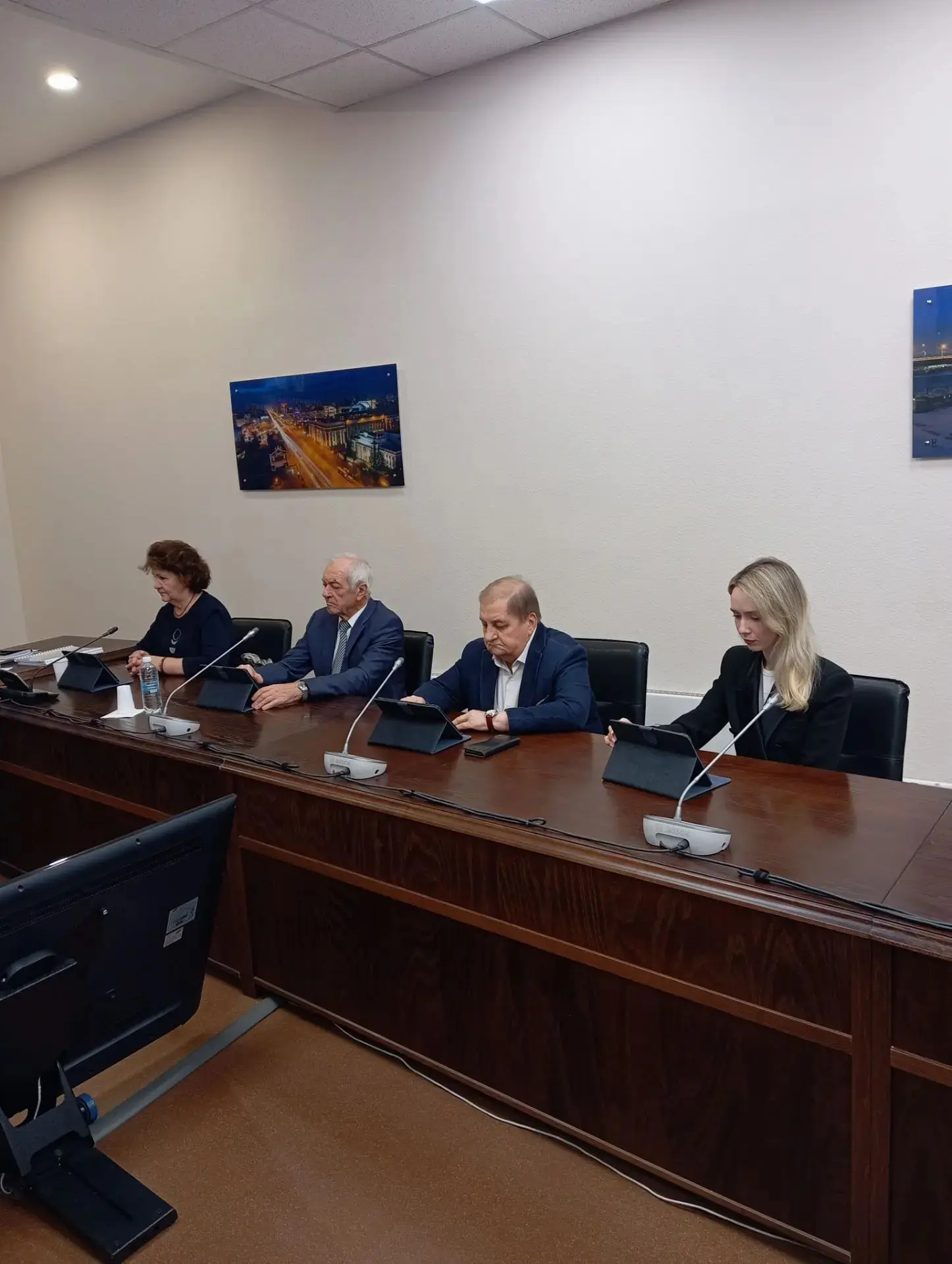 🙋‍♀️🙋‍♂️ Состоялось заседание Избирательной комиссии Новосибирской области
