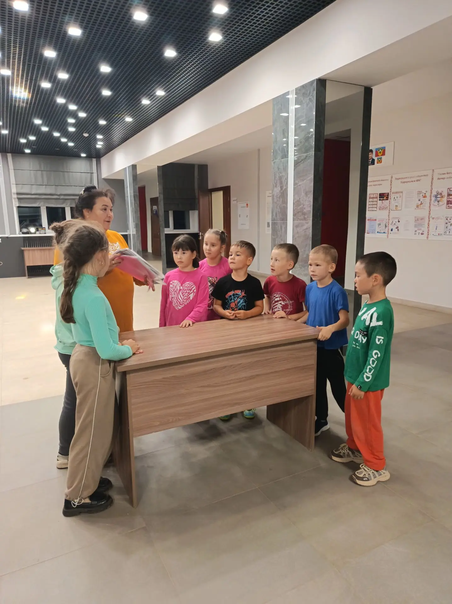 27  августа в Ядыгерьском сельском доме культуры прошла правовая беседа для детей «Я и ...