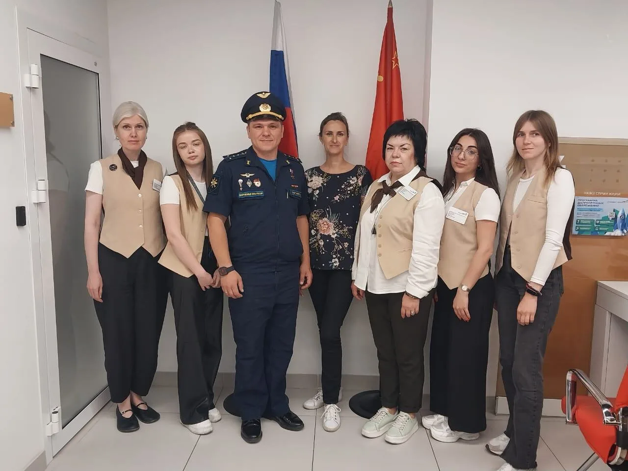 🔥 Встреча с героем. Коллеги из СМАРТ-МФЦ в Советском районе Воронежа в неформальной обстановке побе