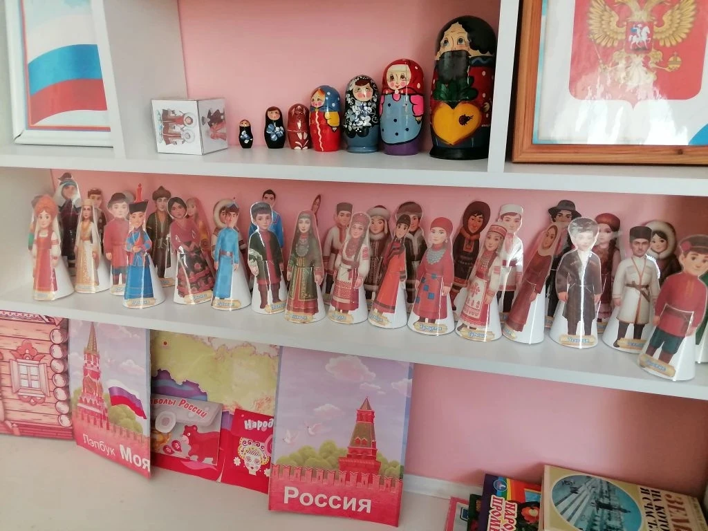 👦👧 В преддверии Дня России наши воспитанники  из второй младшей группы №7 отправились...