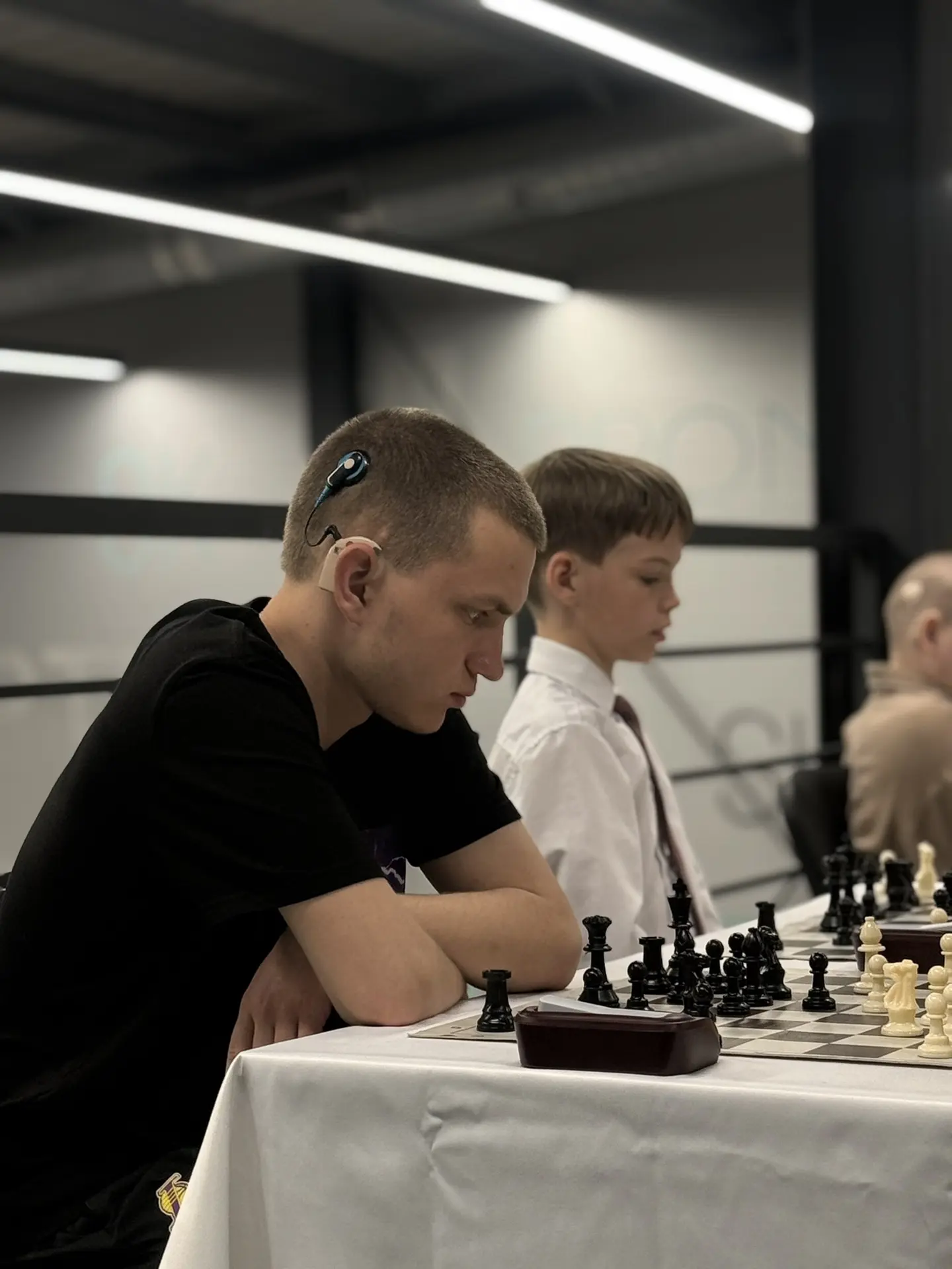 Шахматный успех учеников нашей школы♟️ 

На прошедших шахматных соревнованиях развернулась напряжённ