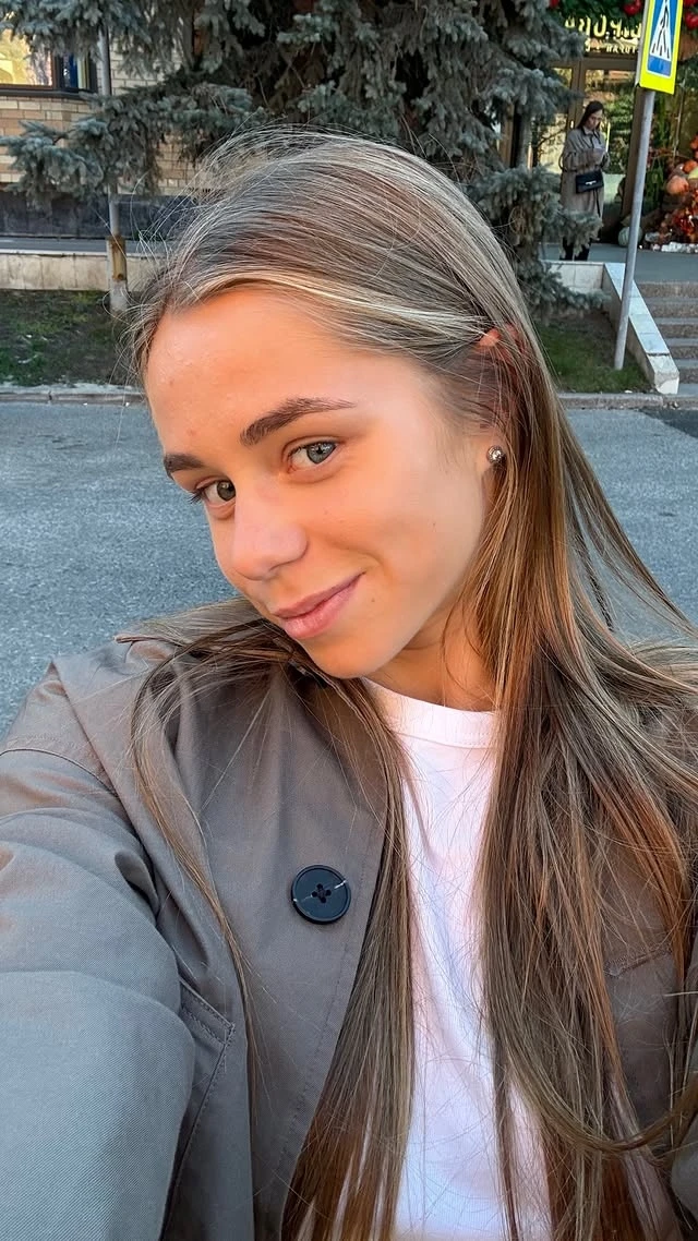 🇷🇺 Анна Батманова