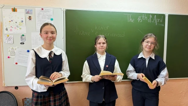 🌿 ВЕСЕННЯЯ НЕДЕЛЯ ДОБРА: «Медвежата» и гимназисты спасают книги!  🍃📚 В рамках Весенней недели добра 