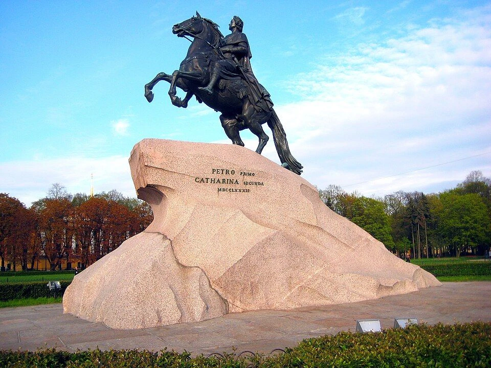 🐎 Почему Медный всадник — не медный?
