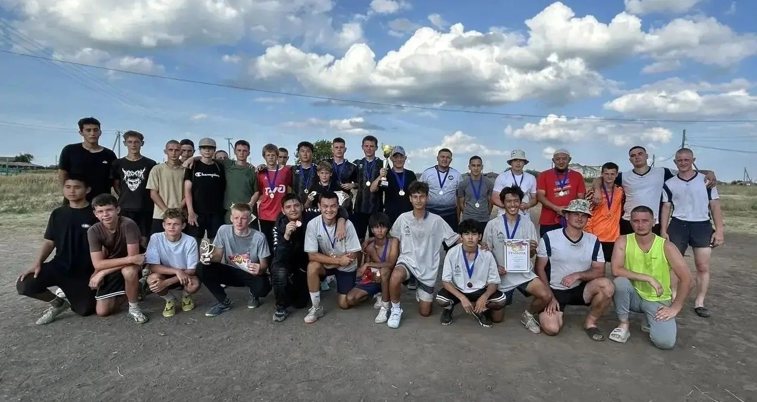 КОМАНДА «БЕРКУТ» СТАНОВИТСЯ ОБЛАДАТЕЛЕМ ПАМЯТНОГО КУБКА     
 
18 июля в селе Черемновка проходил еж
