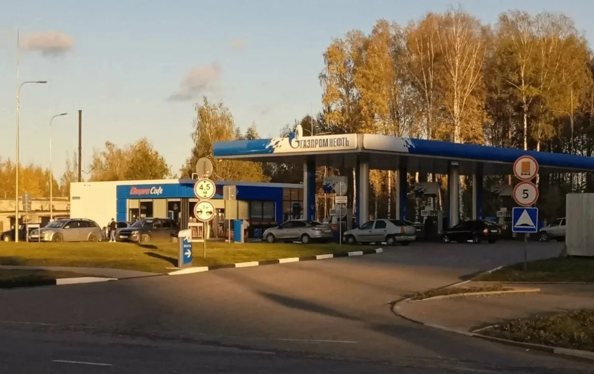 На костромские АЗС «Газпром нефти» возобновлены поставки бензина. Это произошло после о...
