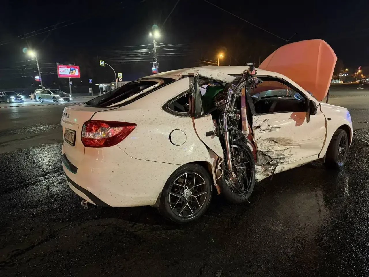 ❗️😱ЖЁСТКАЯ АВАРИЯ В ЧЕЛЯБИНСКЕ: МОТОЦИКЛ РАЗОРВАЛО НА ЧАСТИ, БАЙКЕР ПОГИБ