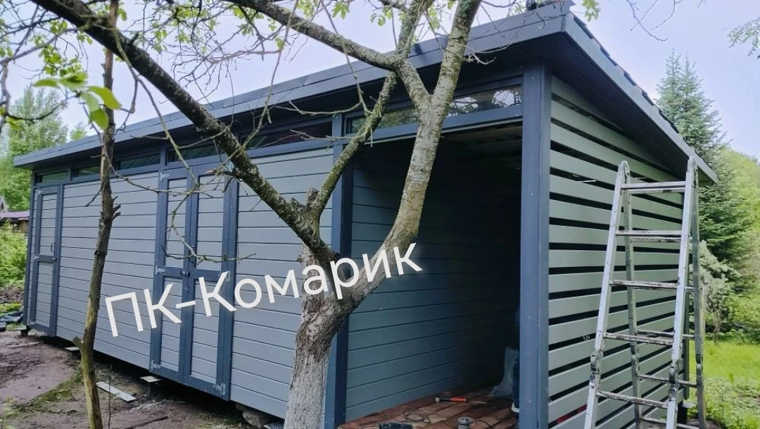 Собрали на днях небольшой сарайчик, размером 8х3