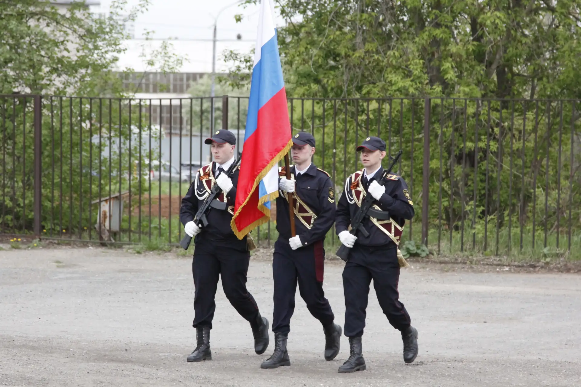 🇷🇺 Сегодня в России отмечается День флага Российской Федерации – символа единства нар...