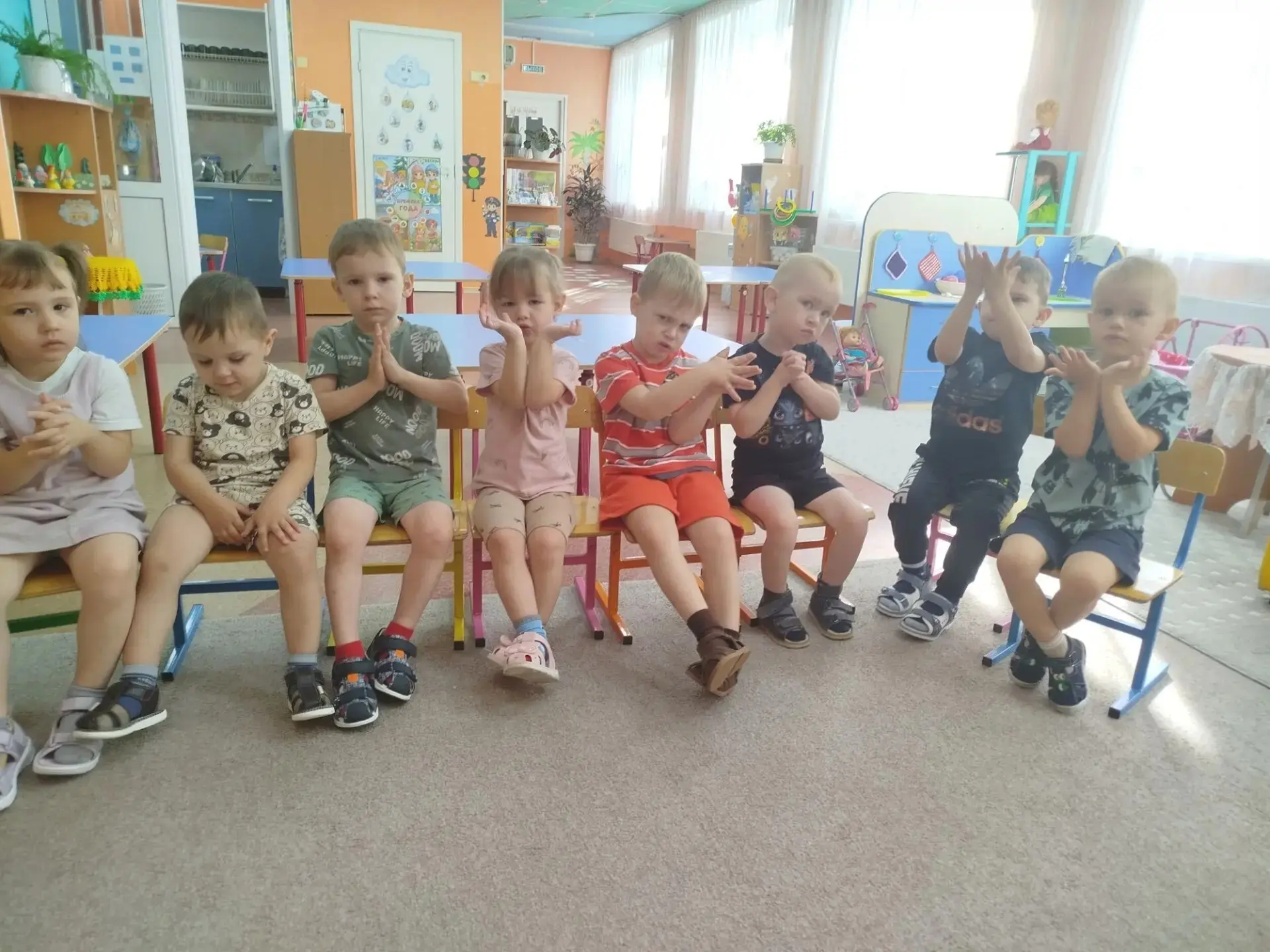 Сегодня в нашей младшей группе мы отметили Международный день распространения грамотнос...