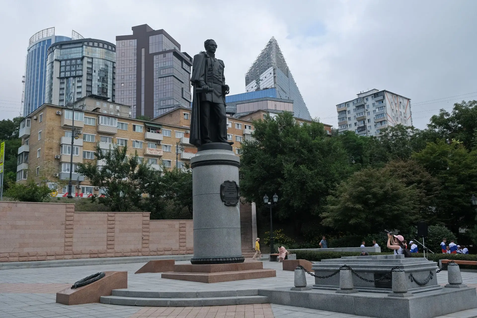 🔹 Возложение цветов к монументу выдающегося государственного деятеля Николая Муравьева...