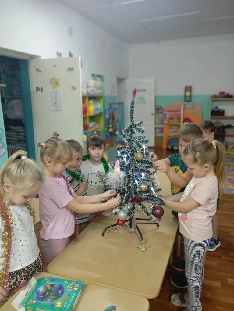 «День елки» — это неофициальный праздник, который чаще всего отмечают 20 декабря, как «...