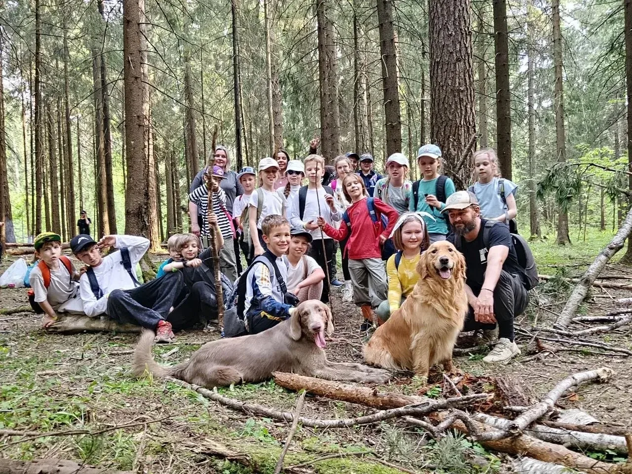 ЗАВЕРШЕНИЕ УЧЕБНОГО ГОДА С РЮКЗАКОМ И КОМПАСОМ 🧭🎒

З «З» и 3 «Д» классы традиционно в конце года х