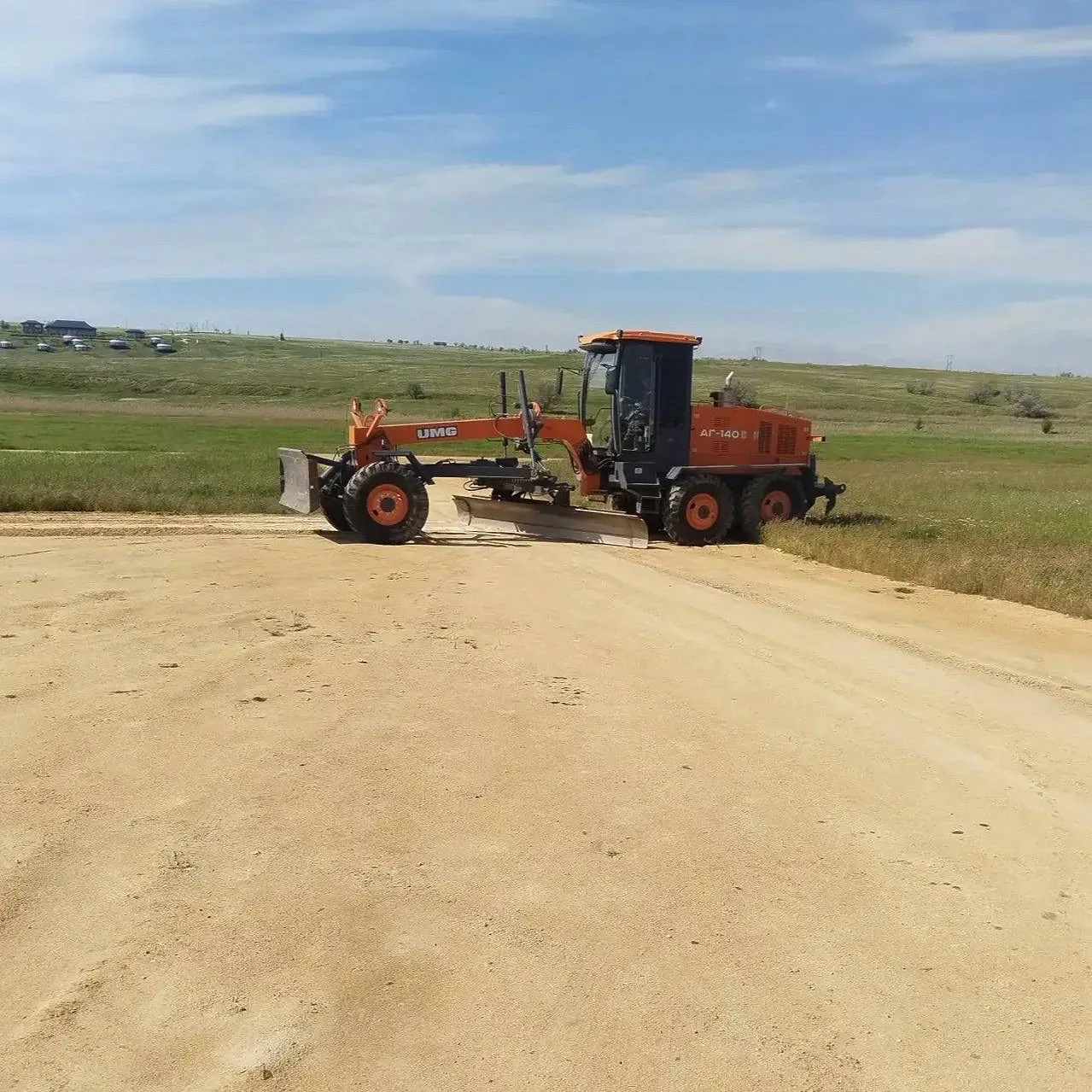 🚜 Выходные дни — а работа идёт!