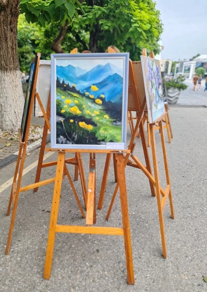 🎨20 июня 2026 года на пешеходной зоне по улице Ленина прошла Арт-суббота в рамках прое...