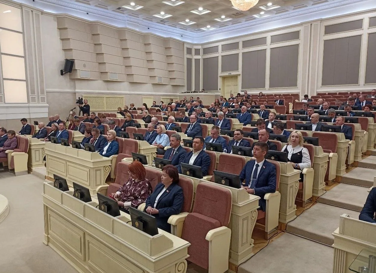 Сегодня под председательством спикера республиканского парламента Владимира Невоструева...