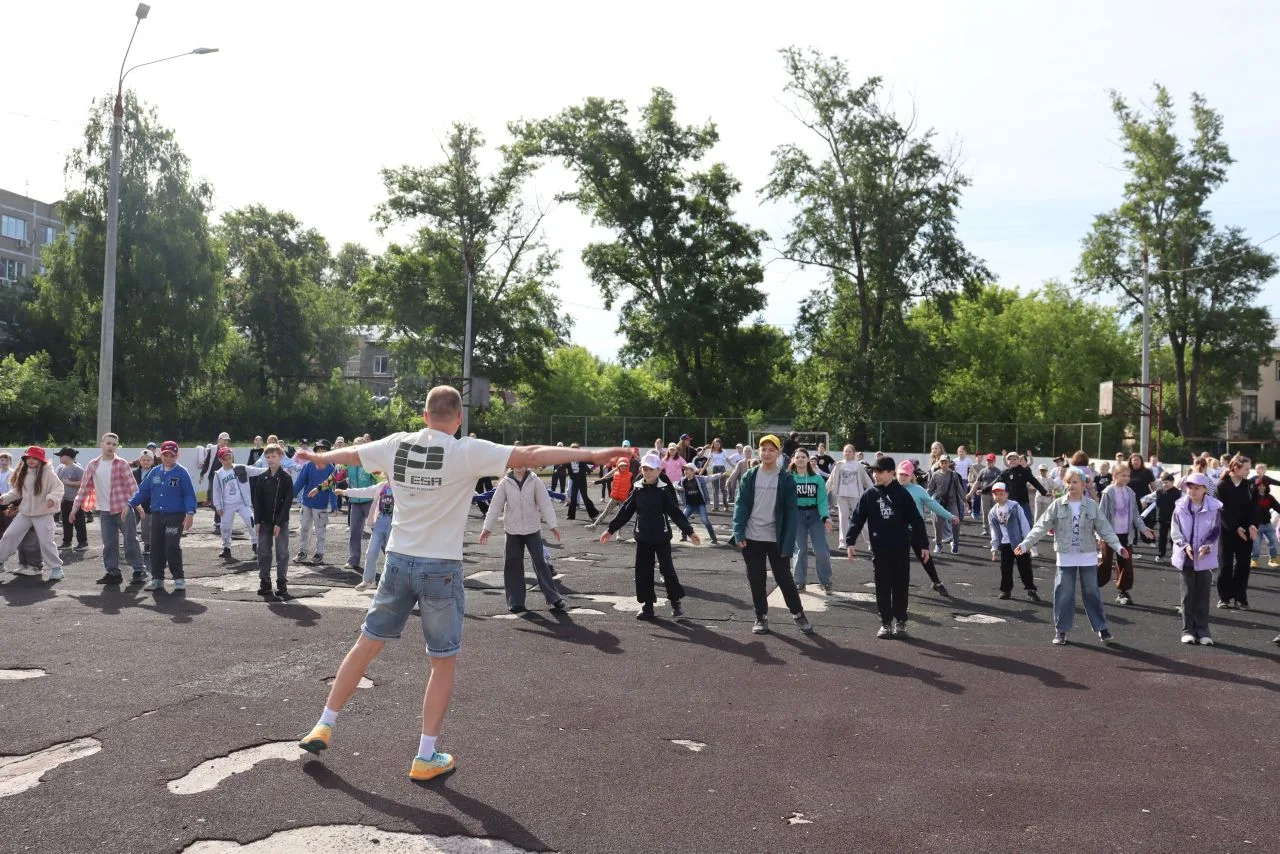 Добро пожаловать в "Академию Искусств"! 🎨✨
Лето официально вступило в свои права, и вместе с ним дв