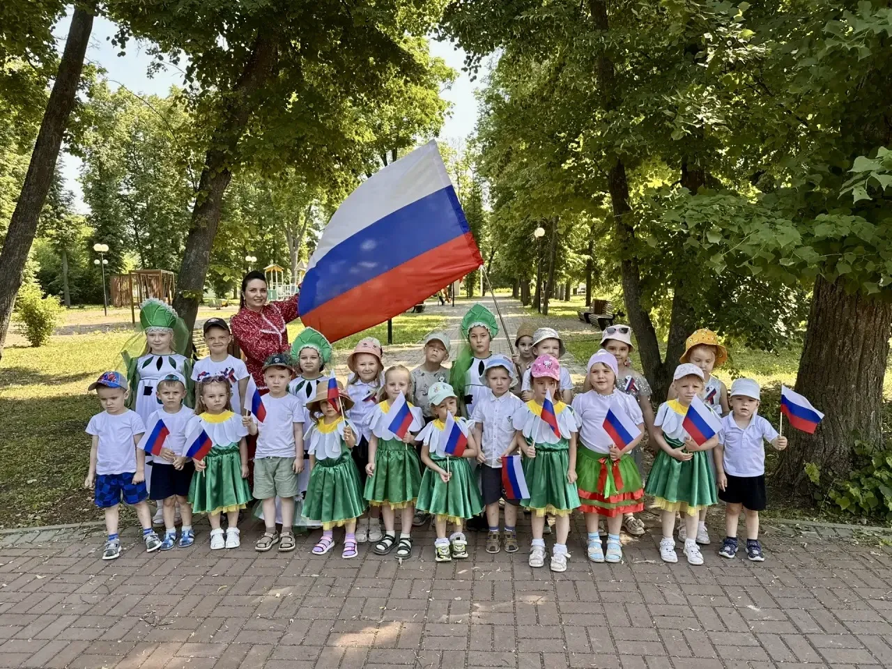 🇷🇺 С наступающим Днём Российского флага! 🇷🇺