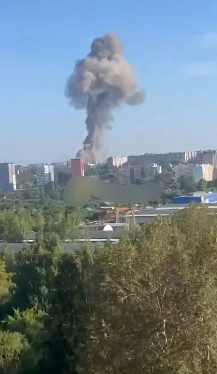 Помимо этого, заявляется об атаке на завод АО «Авитек» в Кирове, производящем зенитные ...