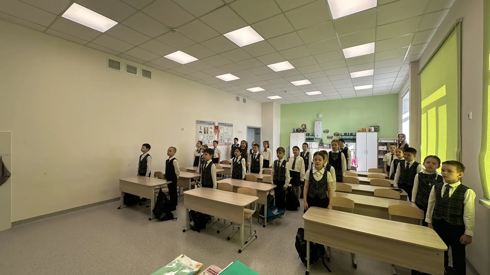 🦅 2Б класс — «Орлята России»! 🇷🇺  Мы выбрали важную миссию — стать хранителями исторических событий.