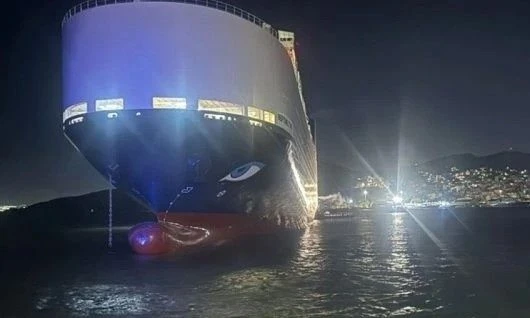 🇬🇷⛴ Инцидент в Греции: автомобилевоз «Neptune Ethos» сел на мель