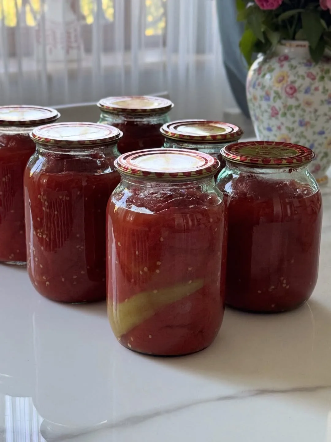 Делюсь самым простым способом заготовить на зиму вкусные сезонные помидоры в собтвенном...